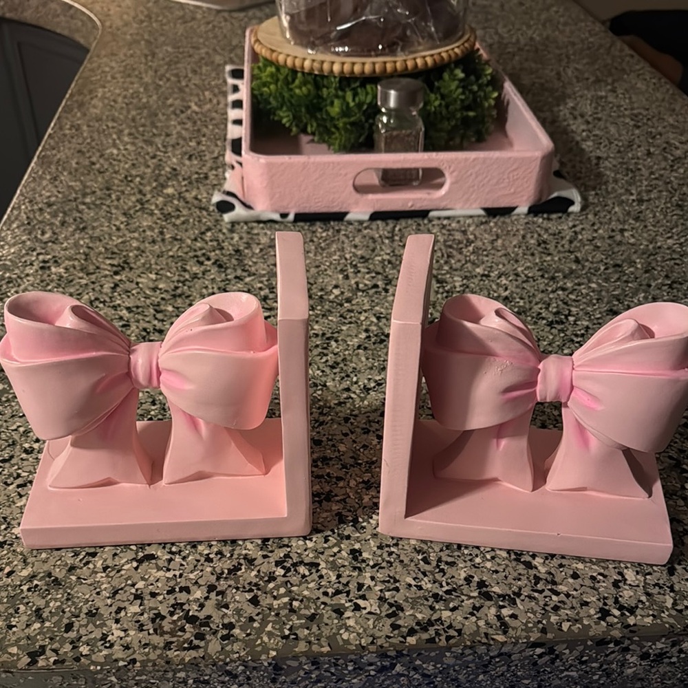 Pink Bow Bookends